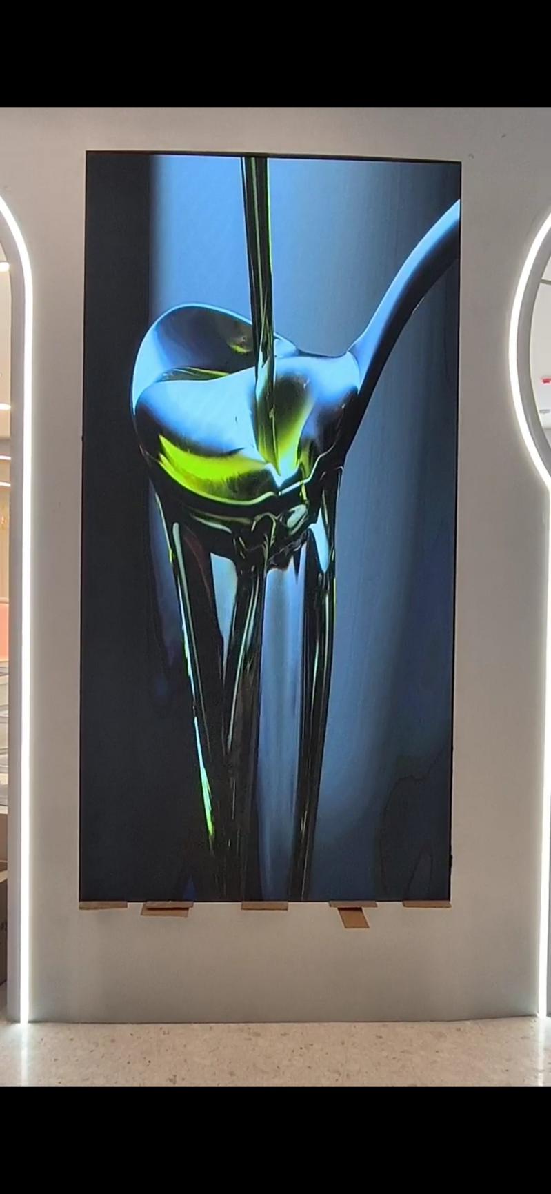 白沙洲室內全彩P2.0安裝完畢    尺寸:1.28X2.56    像素點:640X1280